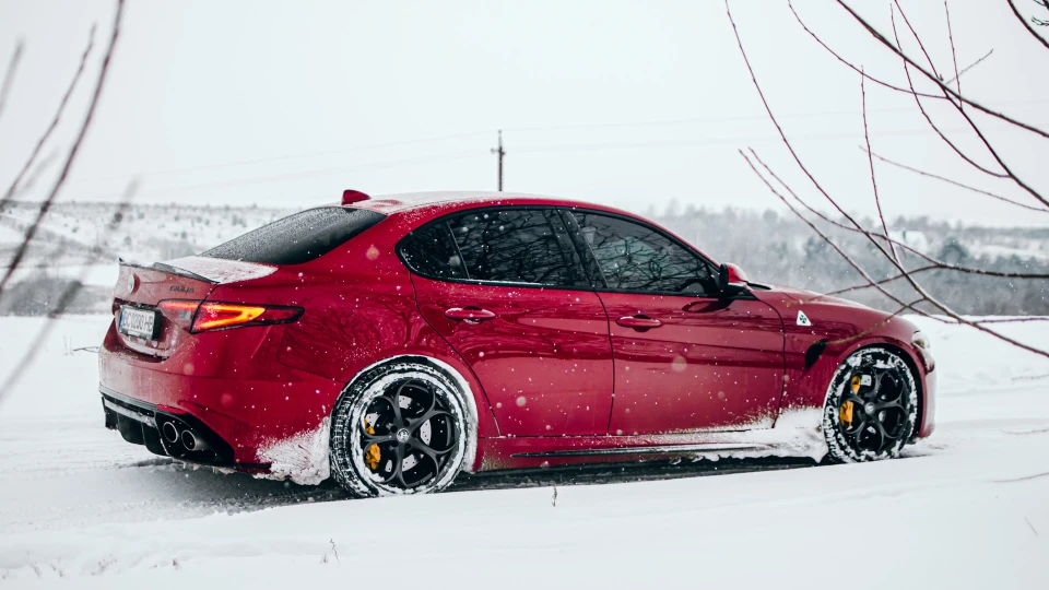 Alfa Romeo Giulia 510л.с 3.9 до сотні 4