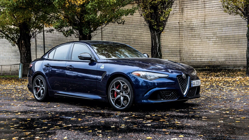 Alfa Romeo Giulia PornoFOGLIO