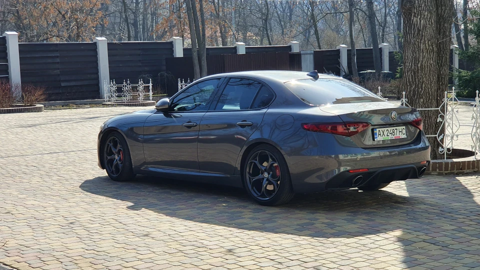 Alfa Romeo Giulia TI 5
