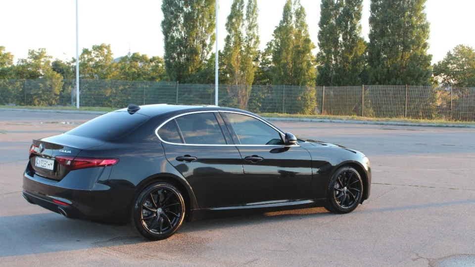 Alfa Romeo Giulia Turbo 280hp 3