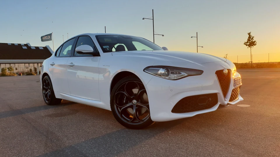 Alfa Romeo Giulia VELOCE