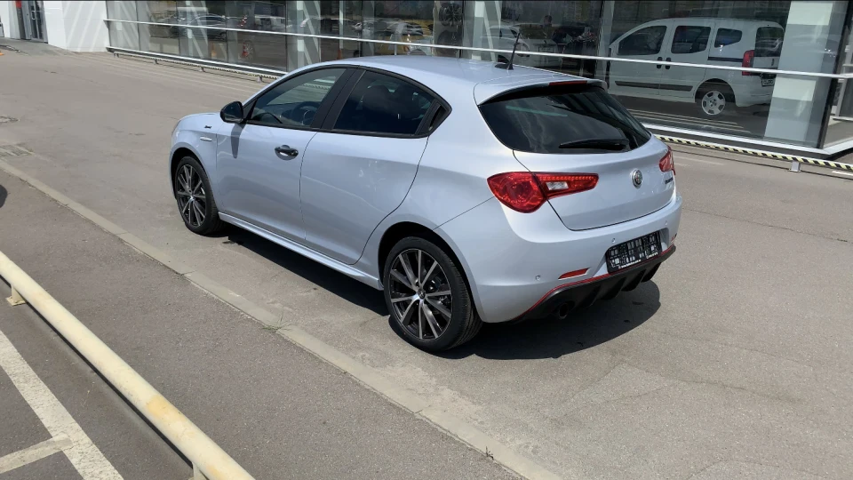 Alfa Romeo Giulietta Bianco Lunare