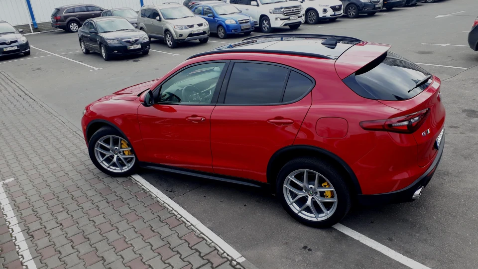 Q4 Rosso 5