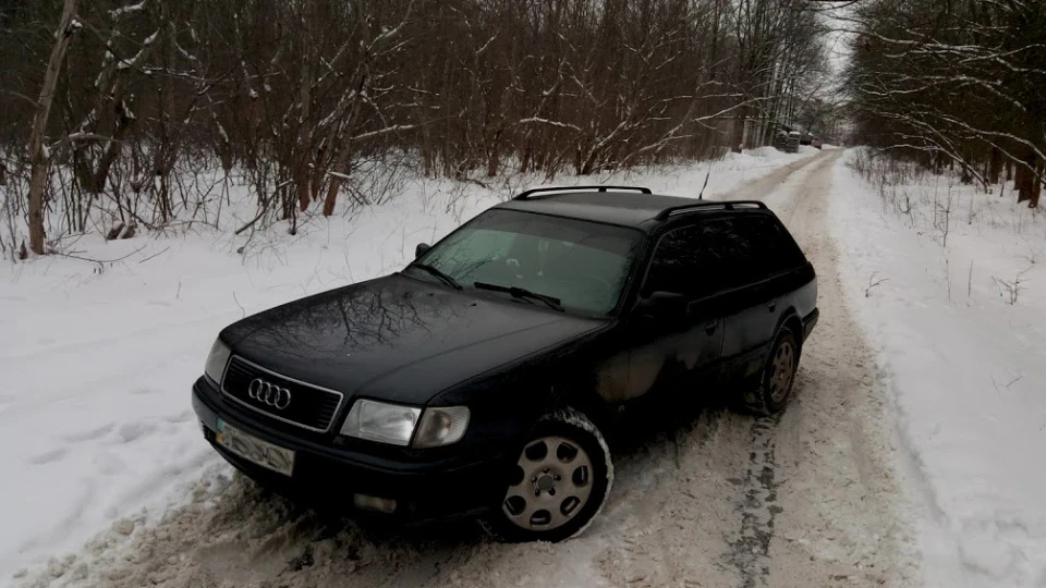 Audi 100 Avant 2