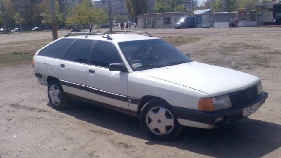 Audi 100 Avant 1.8 2