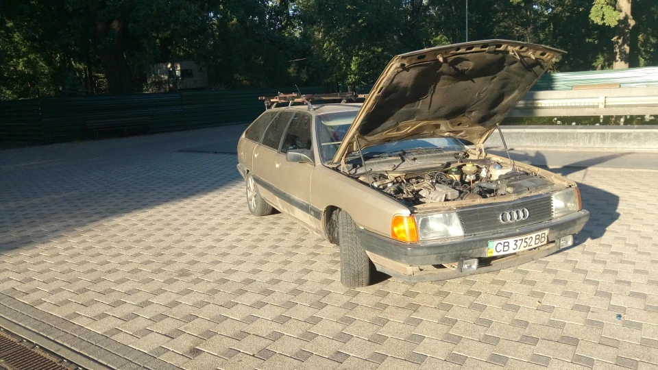 Audi 100 Avant NF Quattro 2