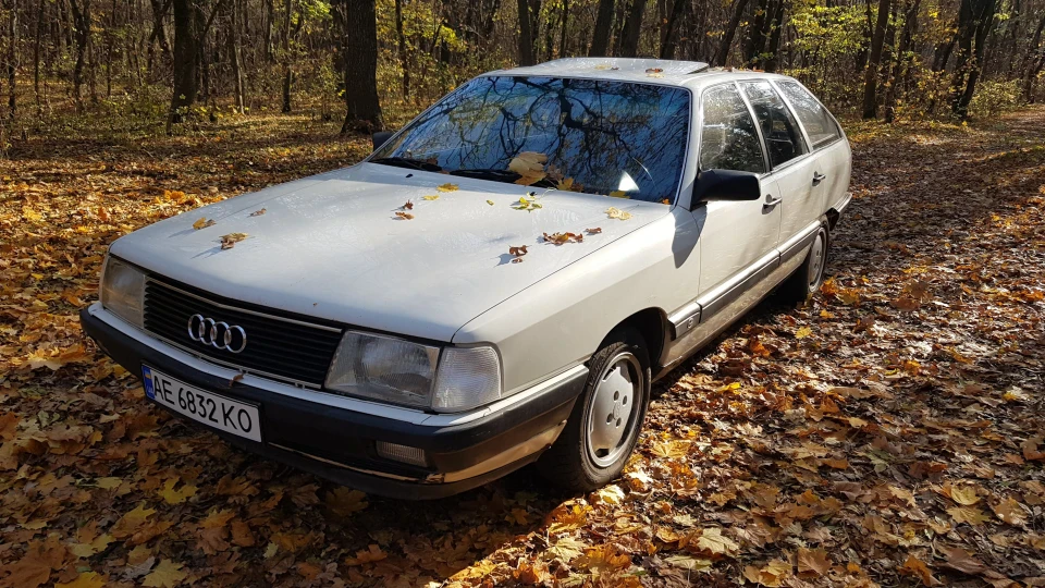 Audi 100 Avant Quattro 5
