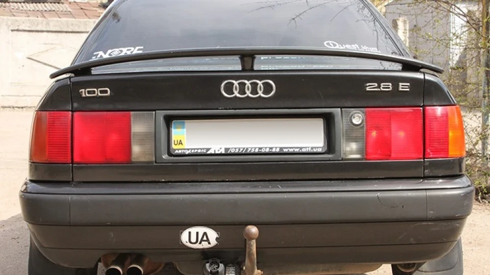 Audi 100 3