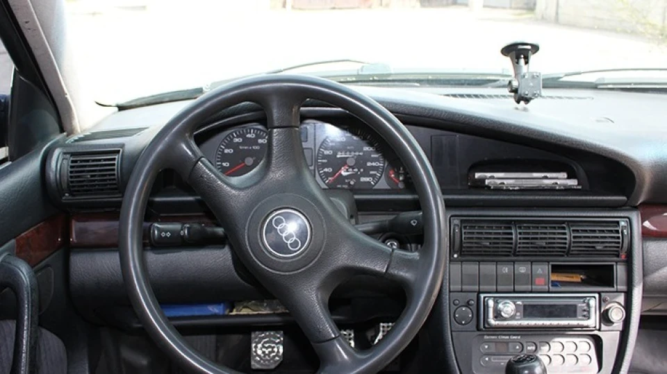 Audi 100 5