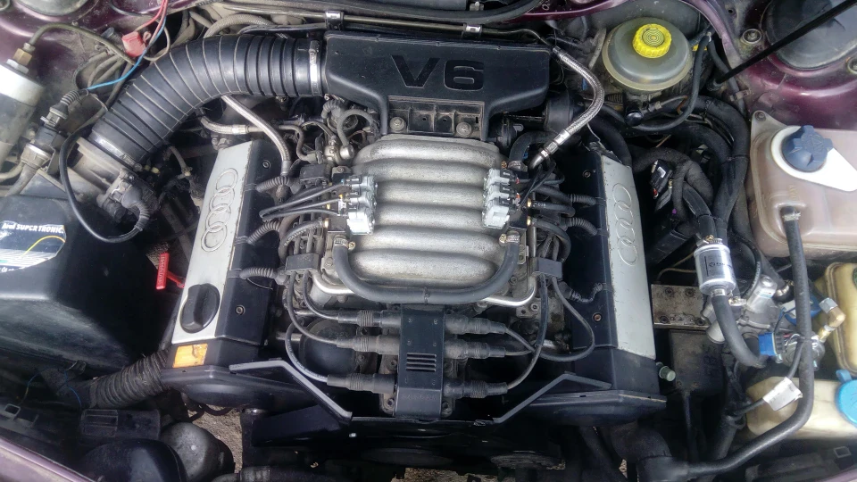 Audi 100 4