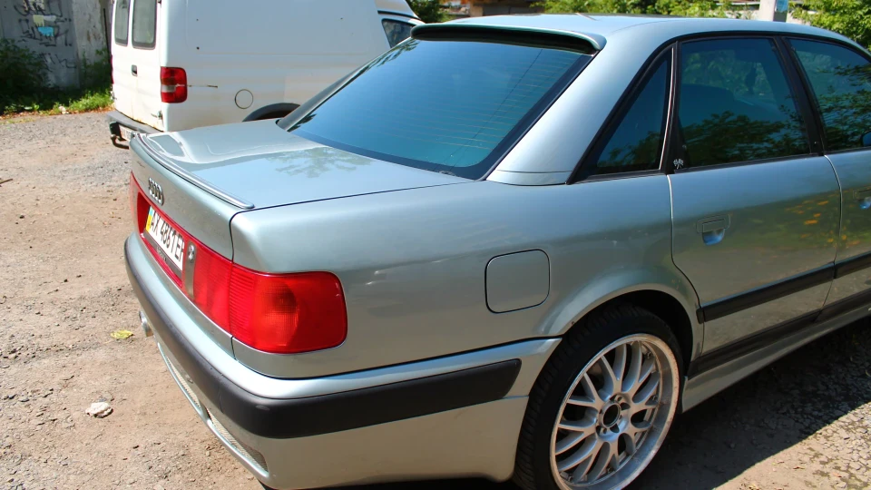 Audi 100 4