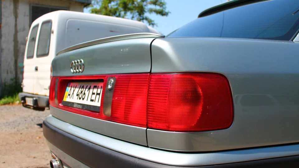 Audi 100 5