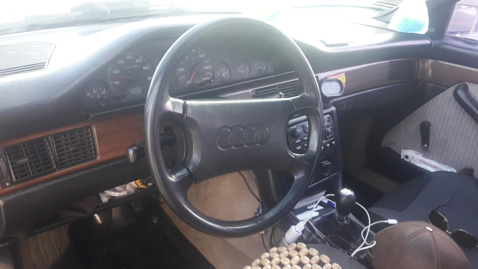 Audi 100
