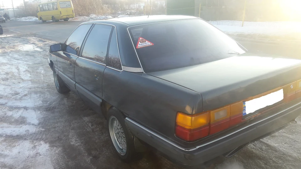 Audi 100 3