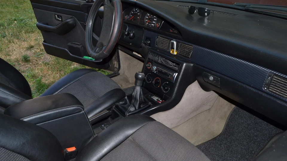 Audi 100 2