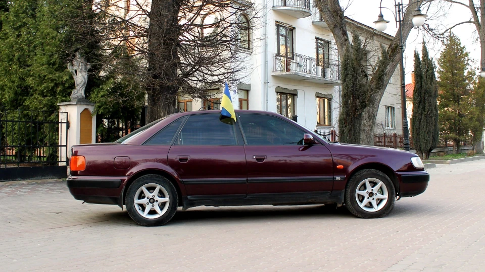 Audi 100 5