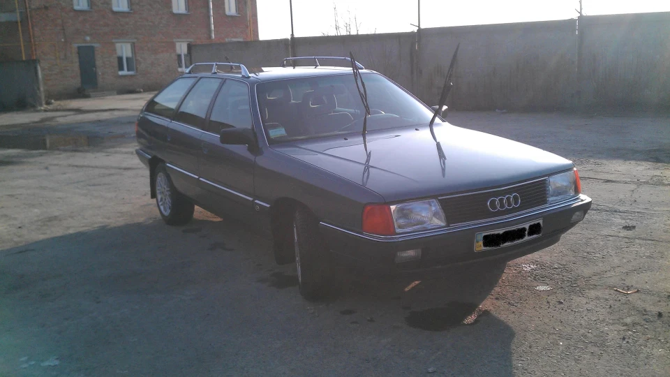 Audi 100 3