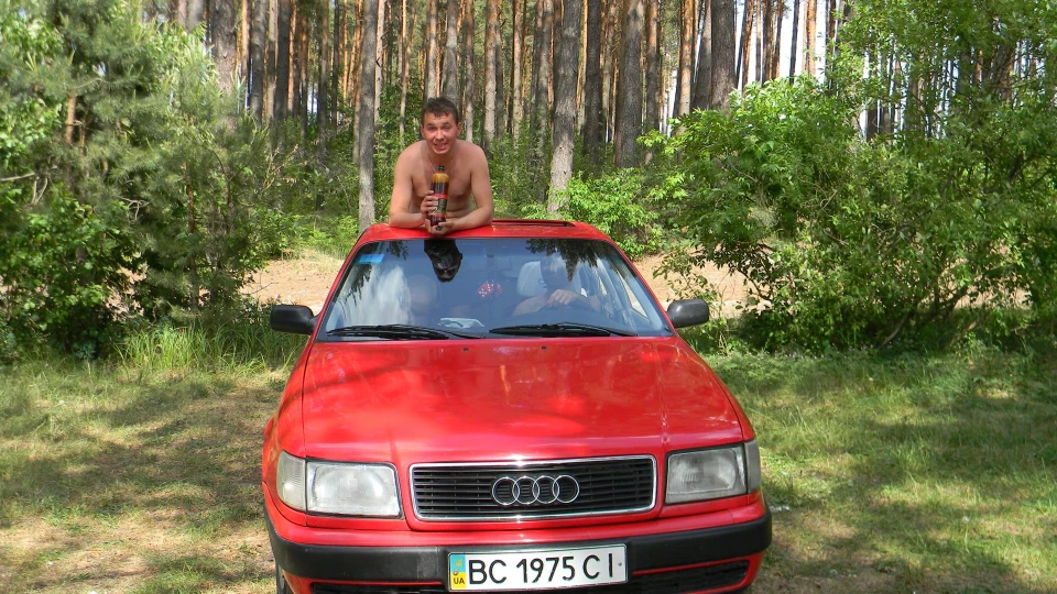 Audi 100 2