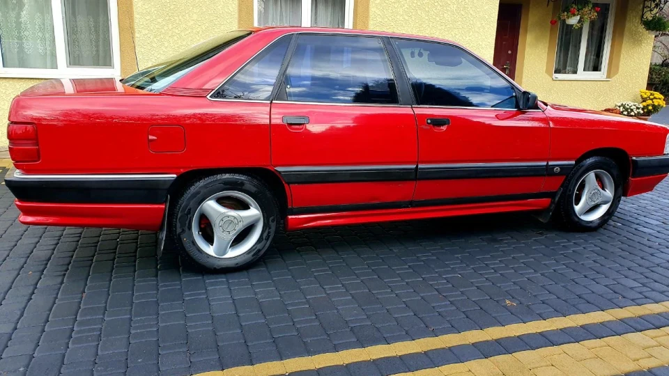 Audi 100 3