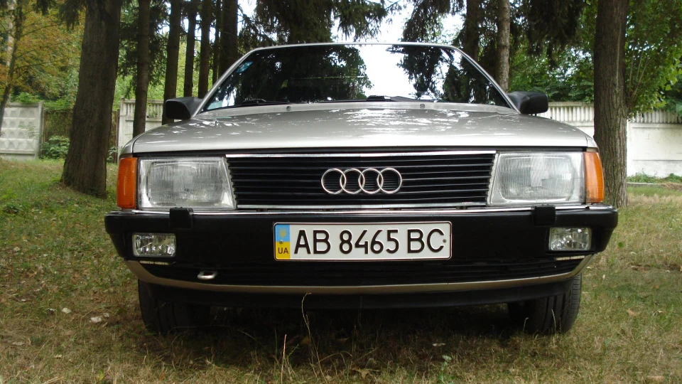 Audi 100 3