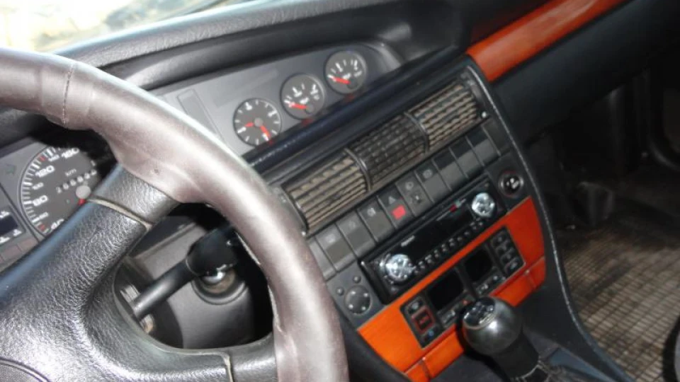Audi 100 2
