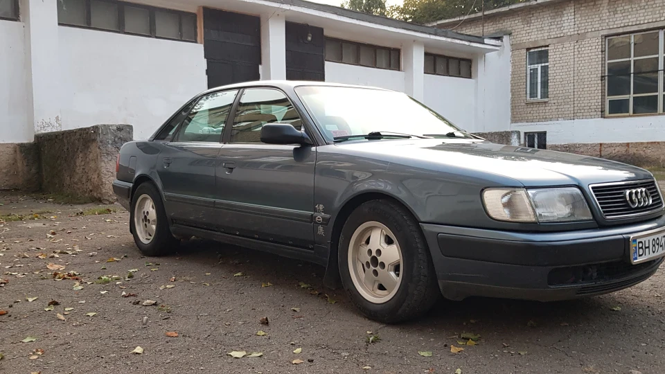 Audi 100 3