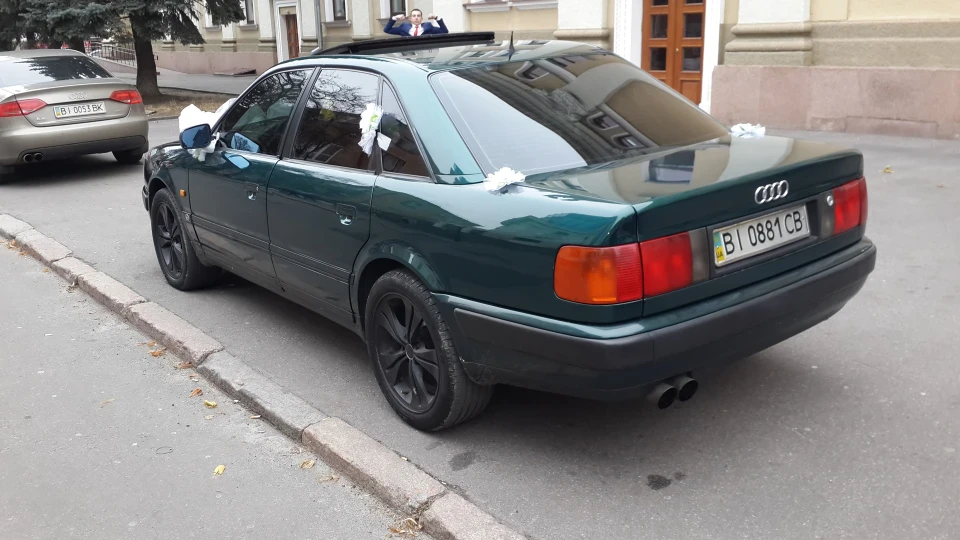 Audi 100 4