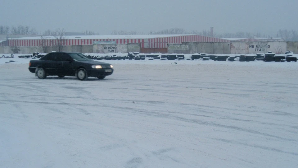 Audi 100 3