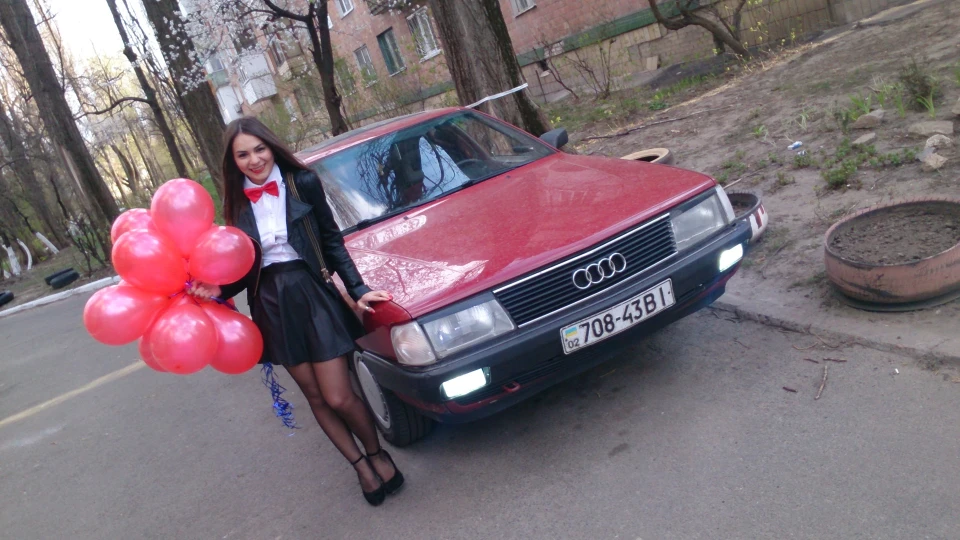 Audi 100 2