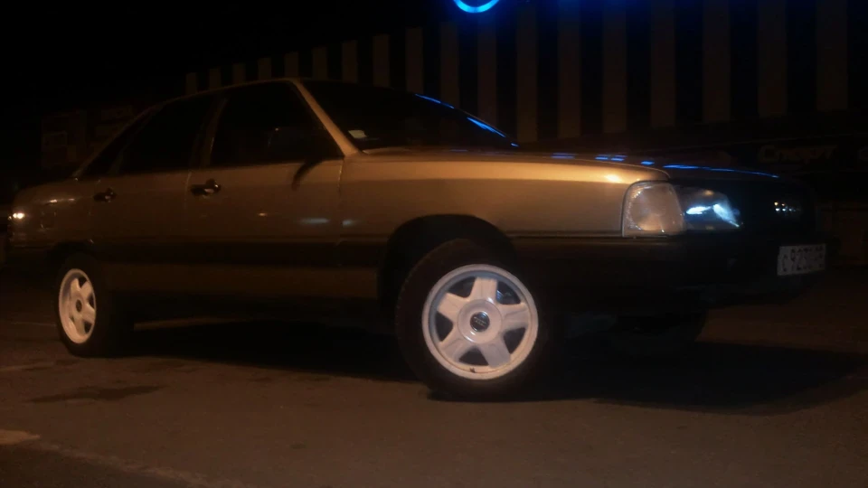 Audi 100 3