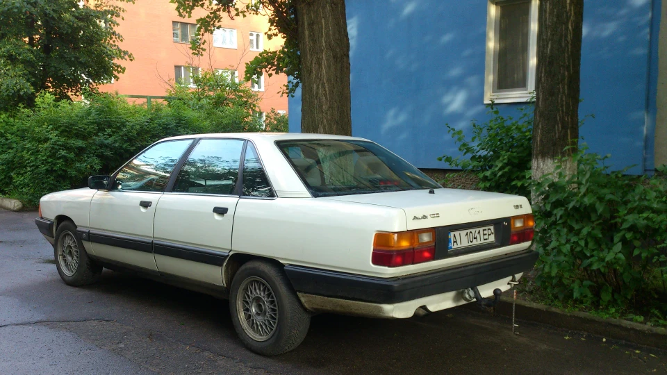 Audi 100 3