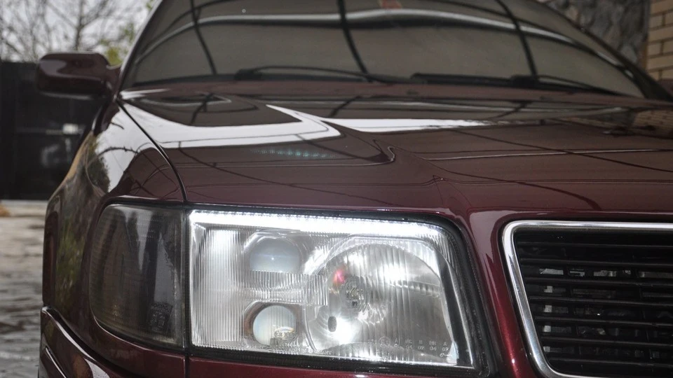 Audi 100 4