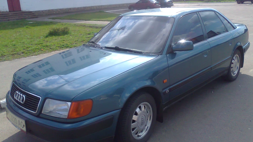 Audi 100 2.0 АAD 3
