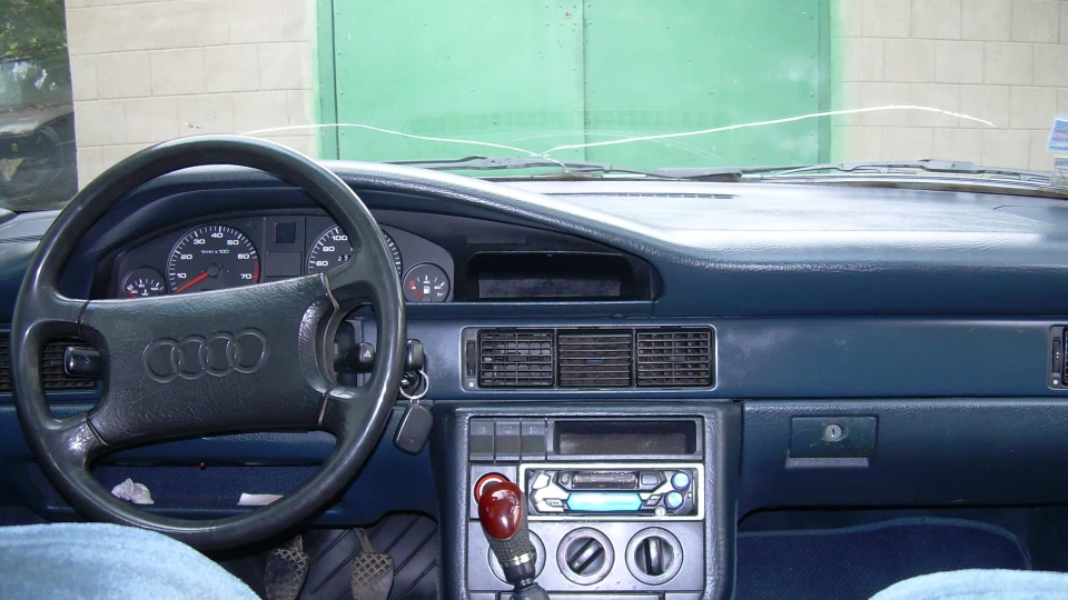Audi 100 2.0 KE-jetronic 4
