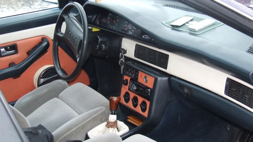 Audi 100 2.0 турбо 4