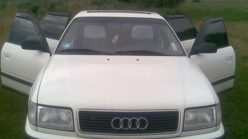 Audi 100 2.0Е WHITE SHARK 4
