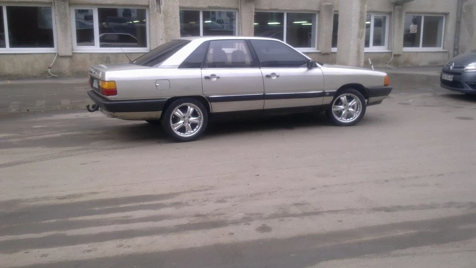 Audi 100 2.0Е 5