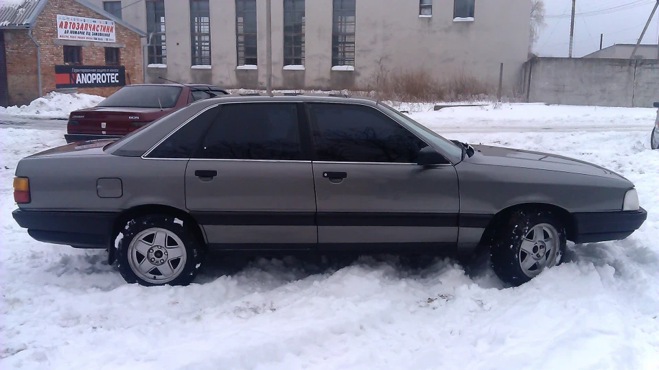 Audi 100 2.1 KG turbo quattro 4