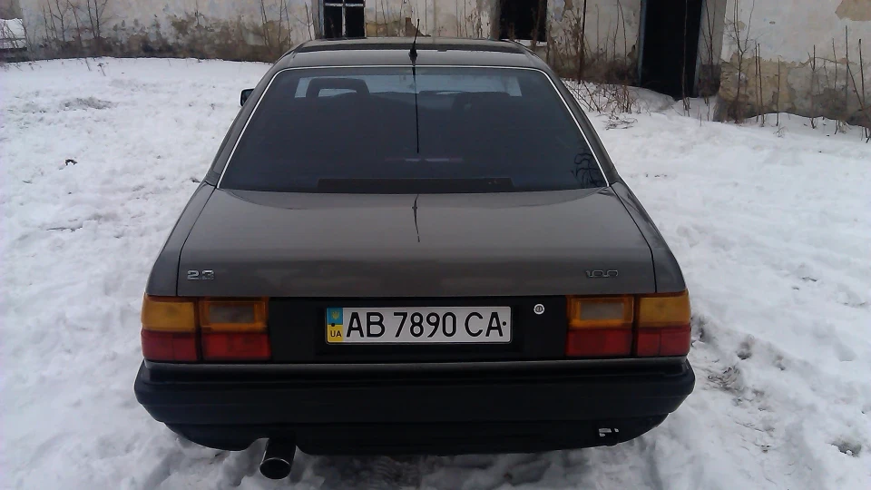 Audi 100 2.1 KG turbo quattro 5