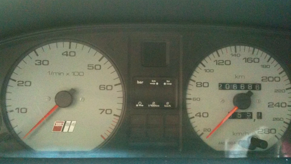 Audi 100 2.2 aan 4