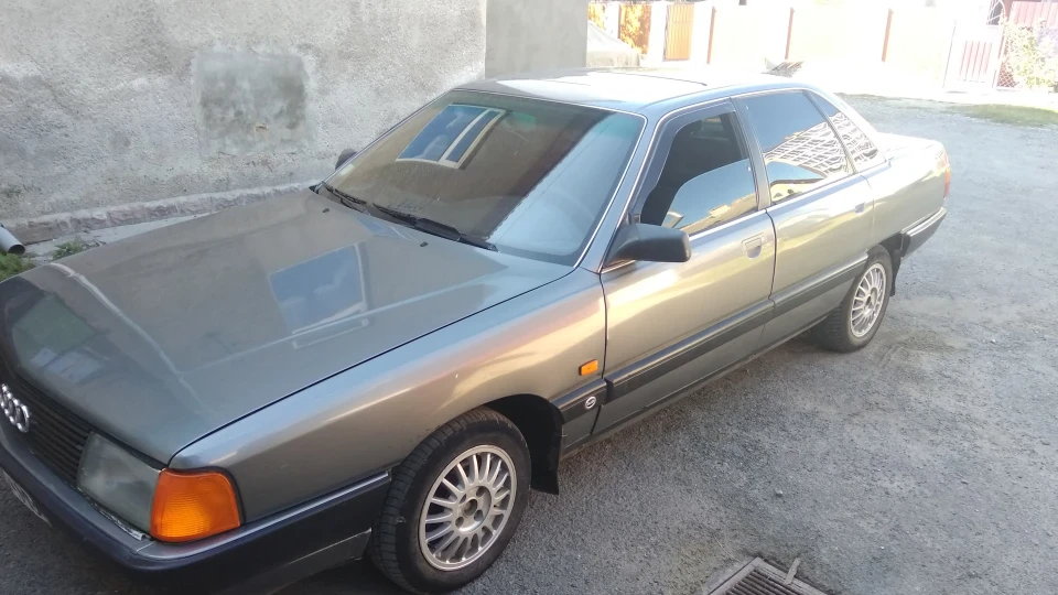 Audi 100 2.2 ku 3