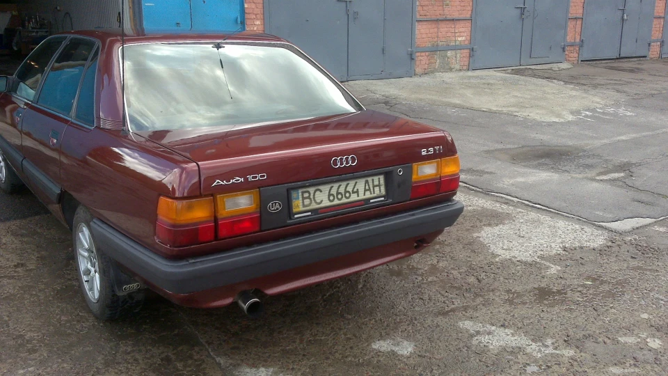 Audi 100 2.2 Turbo MC1 165 л.с. 5
