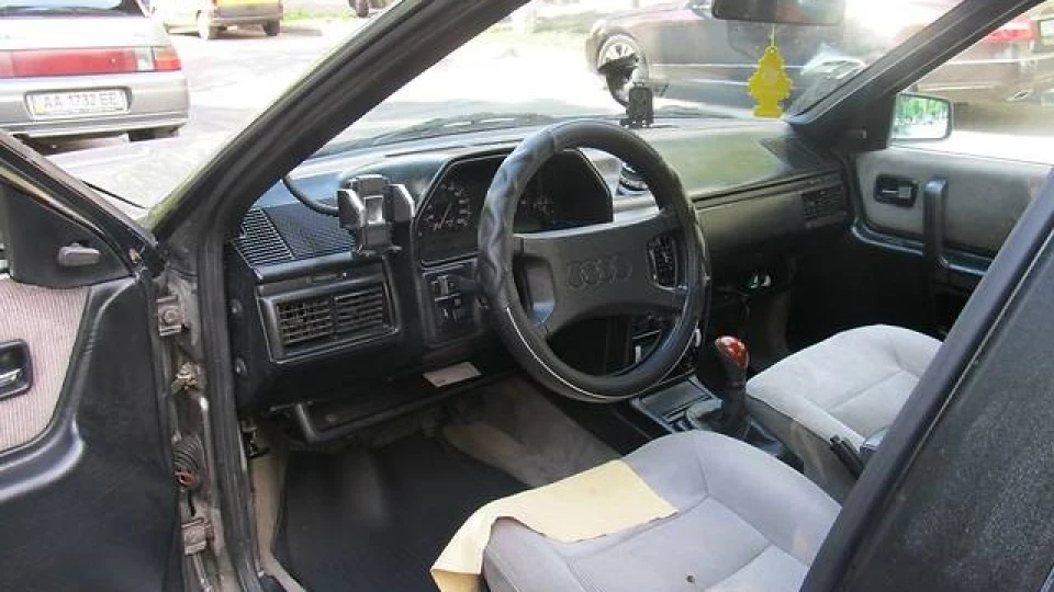 Audi 100 2.2 3