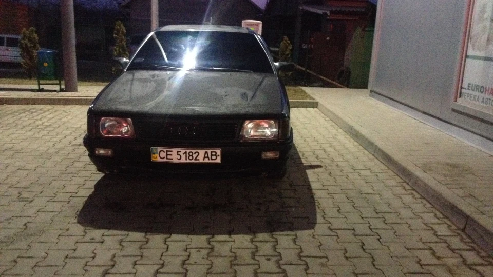 Audi 100 2.3 Е 3