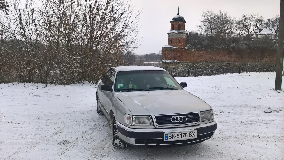 Audi 100 2.3 газ-бензин 4
