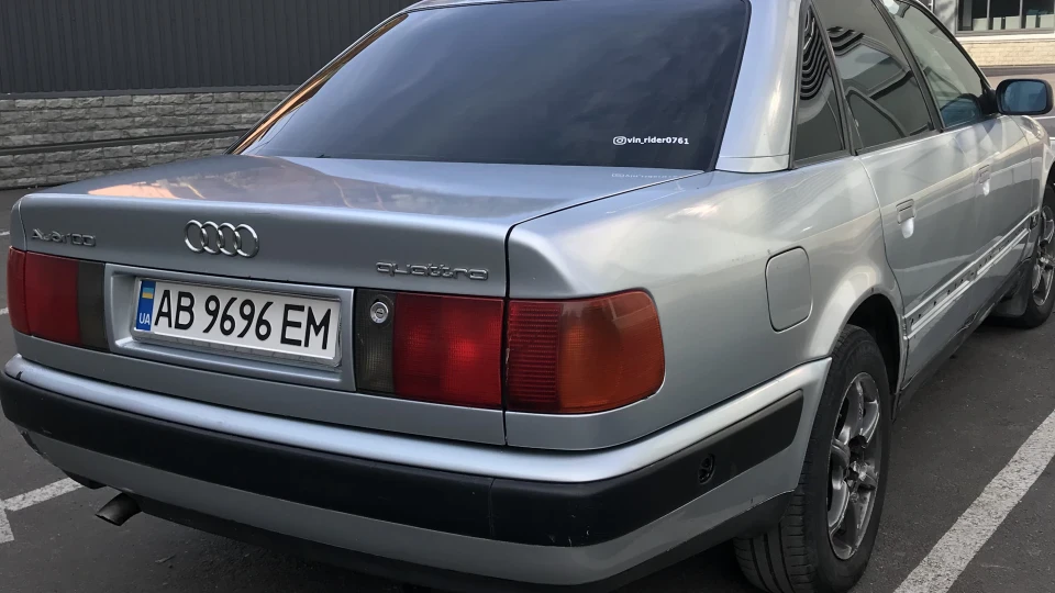 Audi 100 2.3 Січень 5.1 3