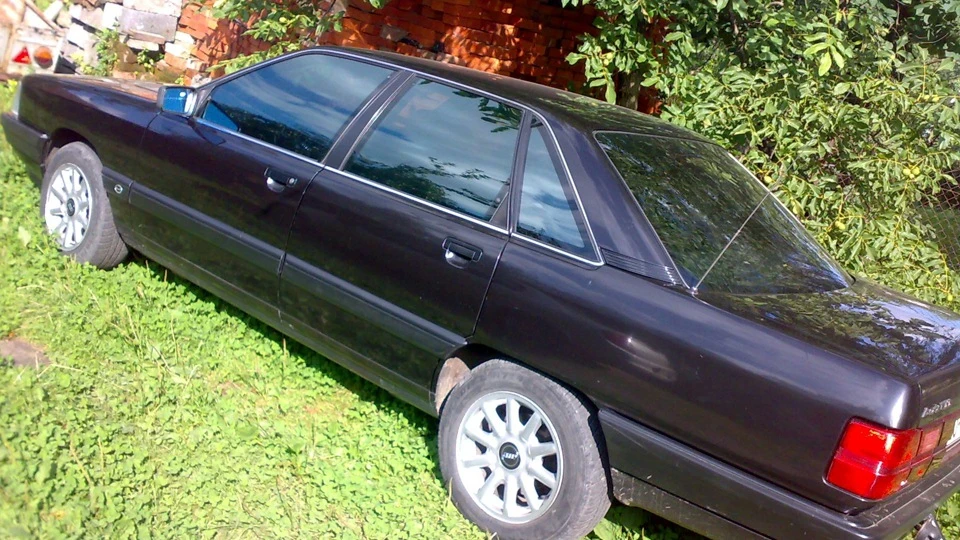 Audi 100 2.3E 2