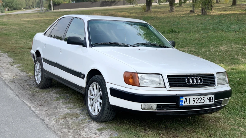 Audi 100 2.3E 4