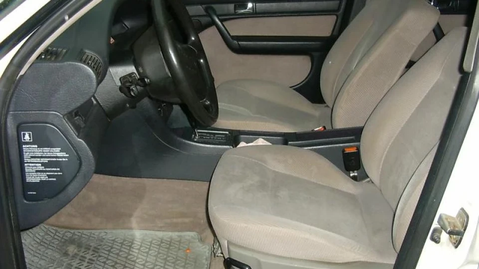 Audi 100 2.6 V6 ПРОДАМ 3