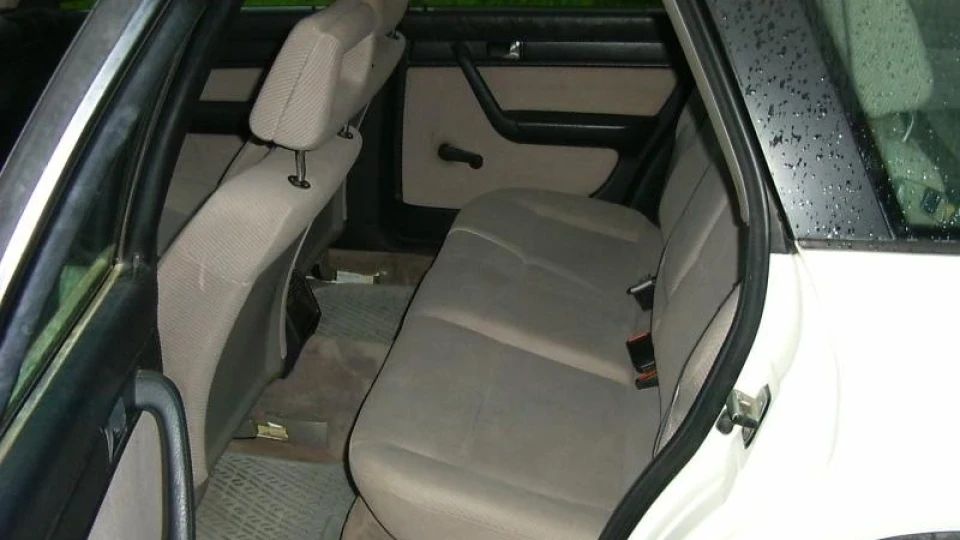 Audi 100 2.6 V6 ПРОДАМ 4